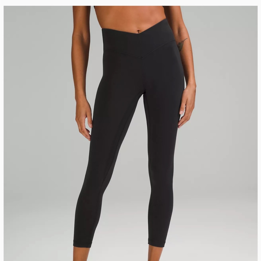 Lululemon align V waist 25” length size 4 black